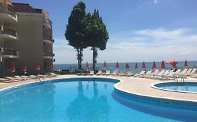 Helios Hotel