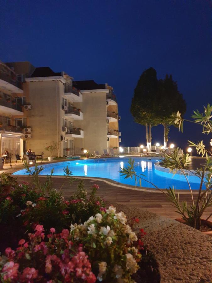 Helios Hotel Балчик Екстер'єр фото